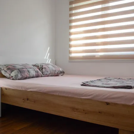 Vikendica Batin * Bajina Basta